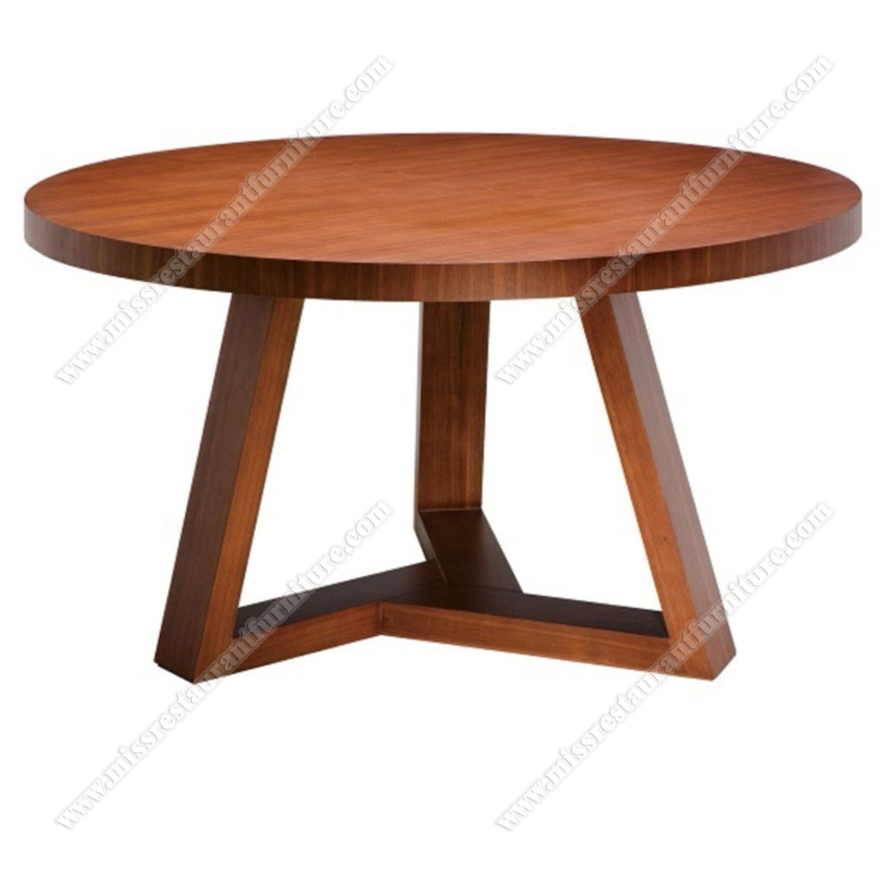 High quality birch wooden restaurant round dining tables, 6 seat round wooden dining room/restaurant round table with 3 cross base, wood restaurant tables 1005