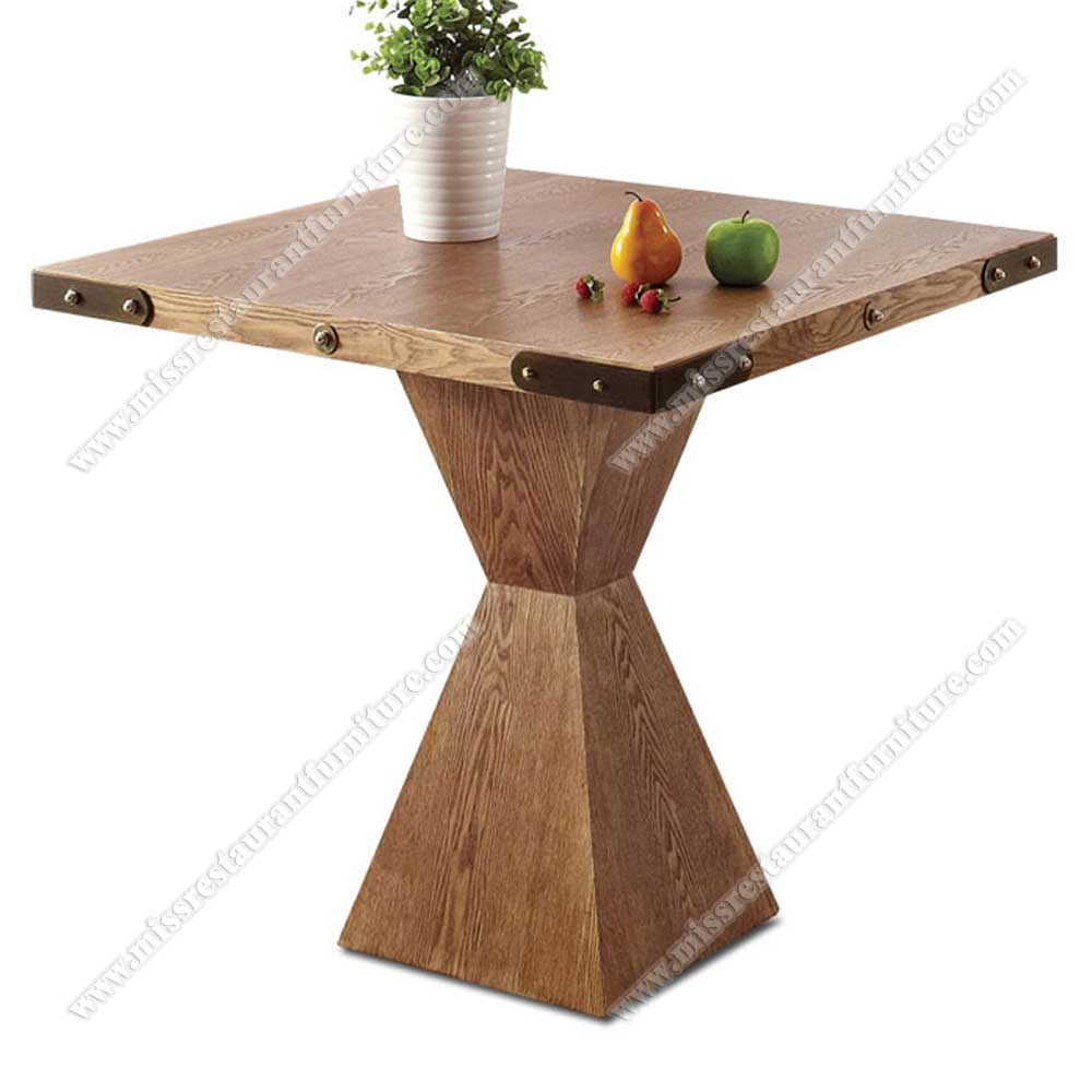 Beautiful natural color ash wooden sqaure cafe room tables, with copper decor square cafe table top and sqaure table base design, wood restaurant tables 1012