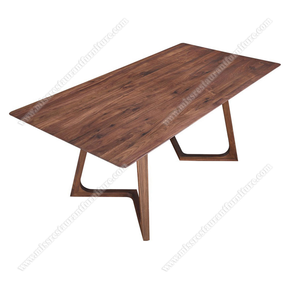 Customize nordic style ash wood cafe room/dining room sqaure wooden dining tables with wooden Z shape legs, wood restaurant tables 1018