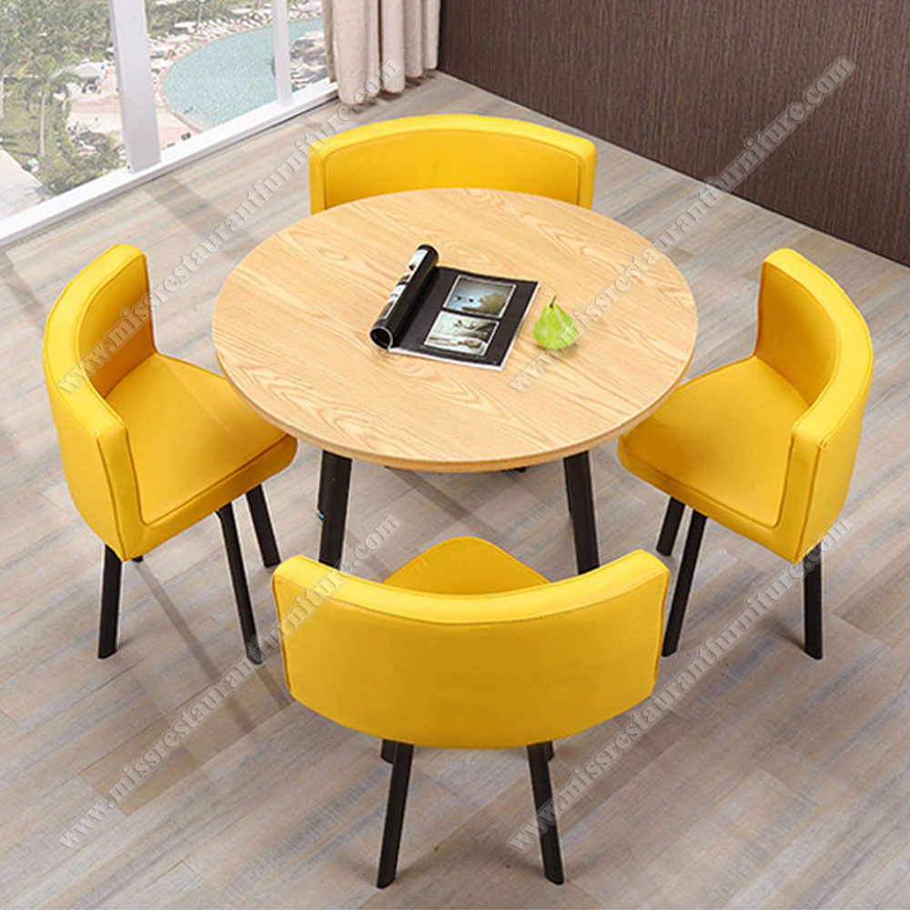 Modern cafeteria dinner yellow leather chairs and round wood table set, solid wooden round table and leather cafe room chairs, solid wood restaurant table and chairs 3017